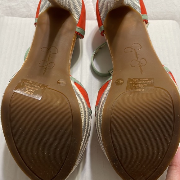 7.5 Jessica Simpson Heels - Picture 7 of 8